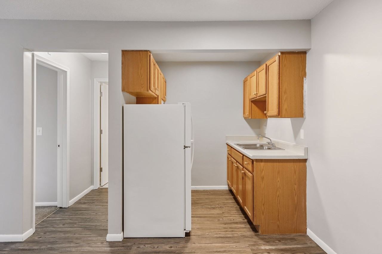 912 22nd Ave - Photo 3 of 12