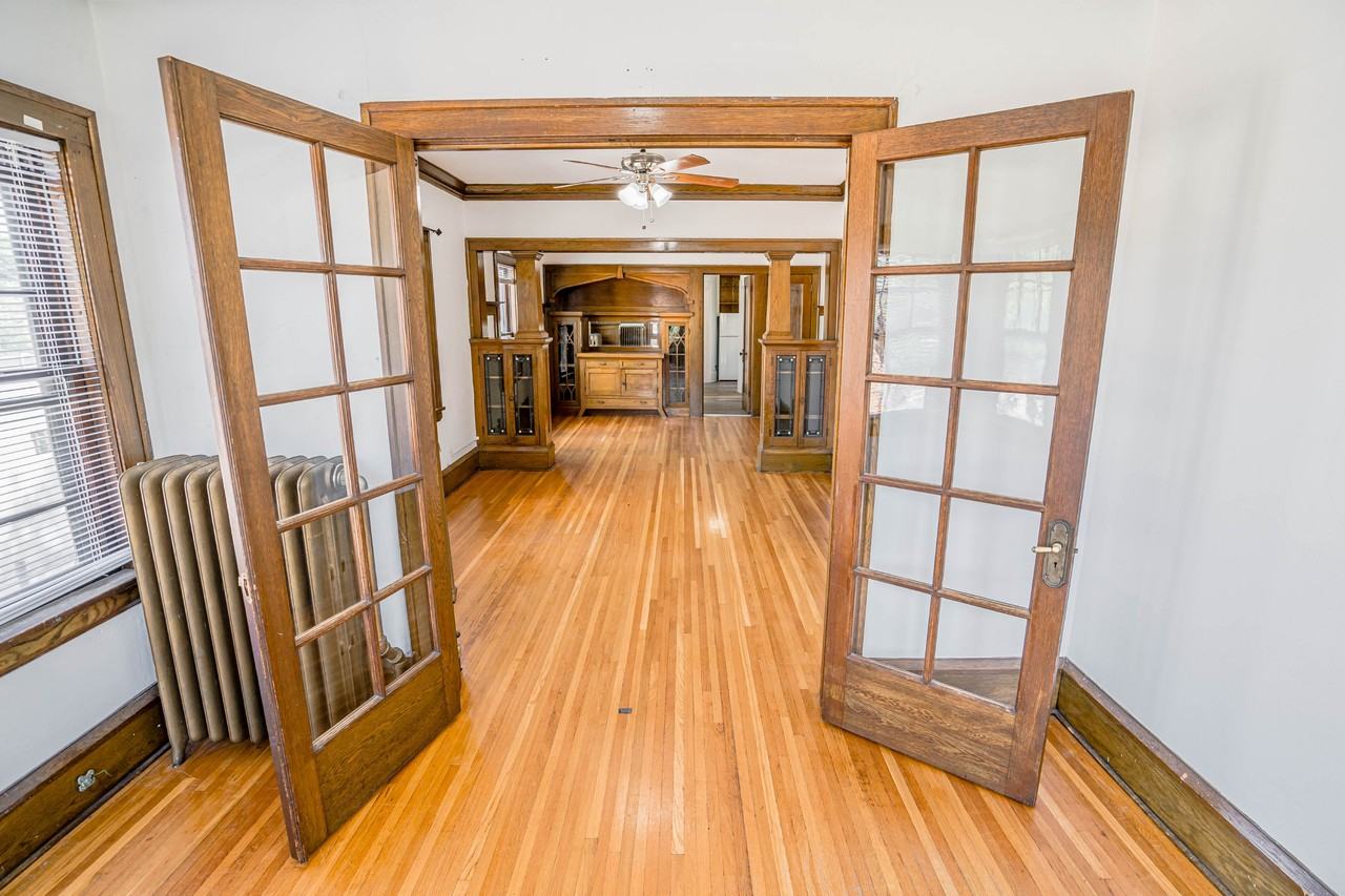 990 Grand Ave - Photo 3 of 28