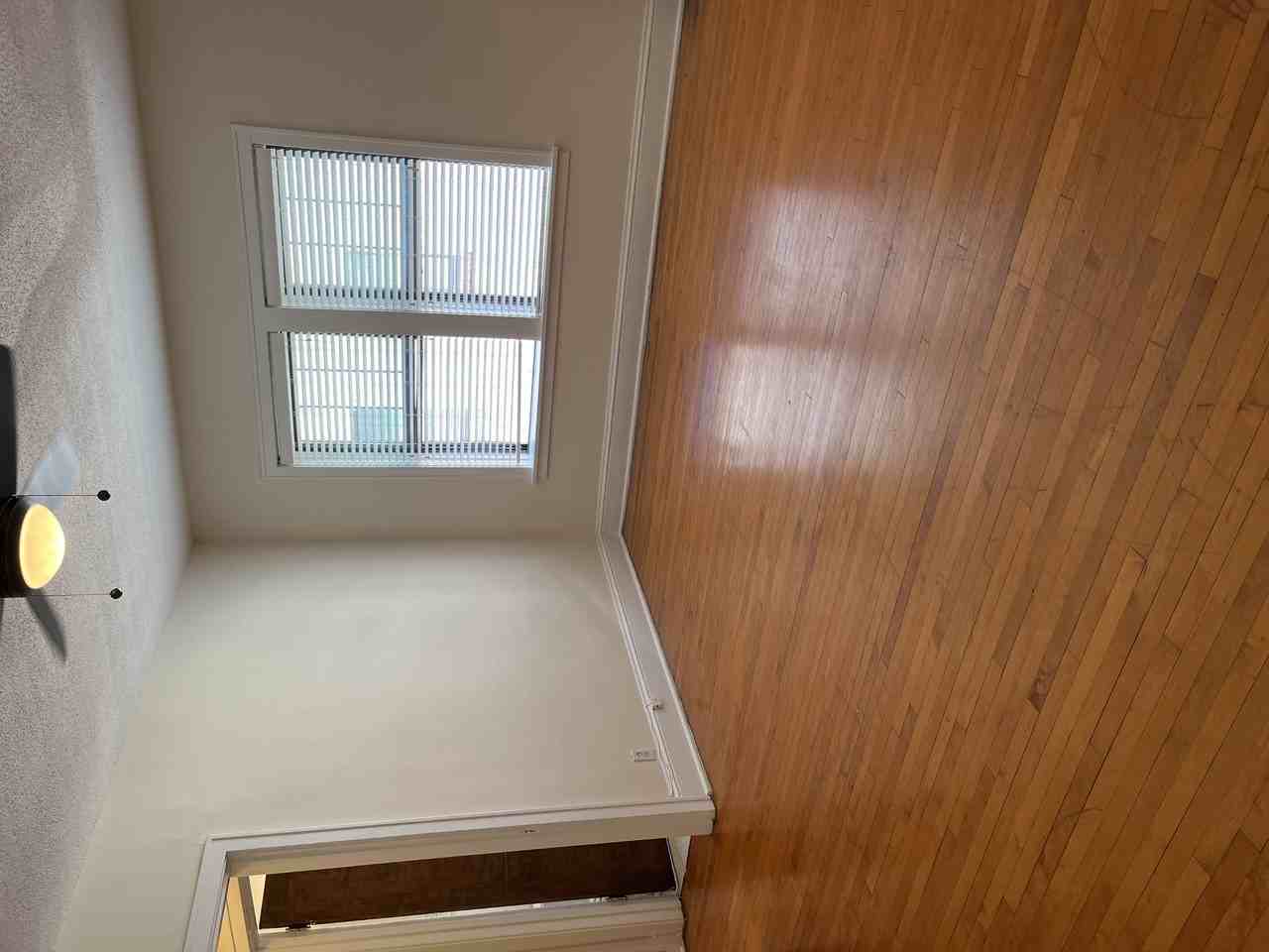 Castleton - Photo 6 of 21