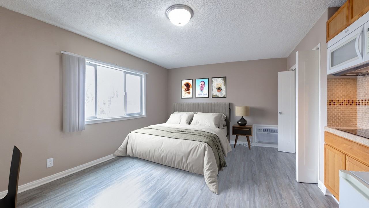 D19--Hoover House--3036 South Hoover Street - Photo 2 of 18