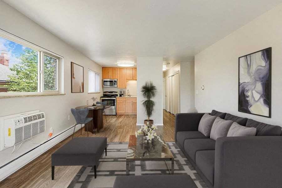 1120 & 1136 York - Photo 4 of 18