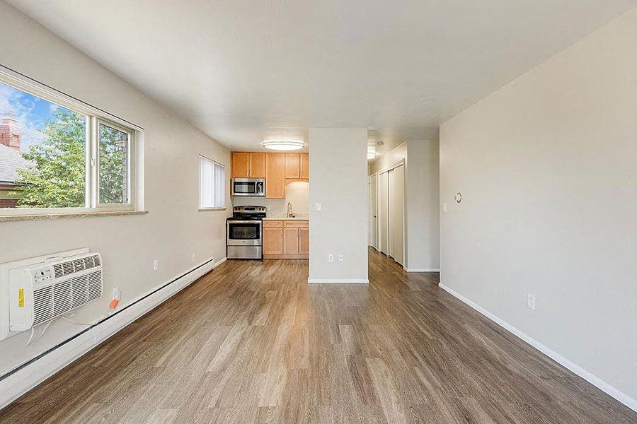 1120 & 1136 York - Photo 7 of 18