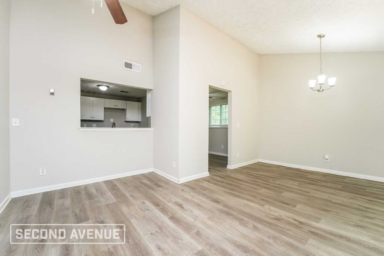 2196 Scarbrough Dr - Photo 3 of 19