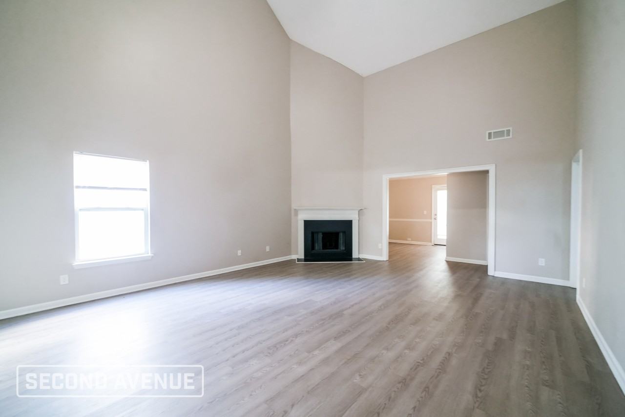 5012 Serenity Point Ln - Photo 4 of 20