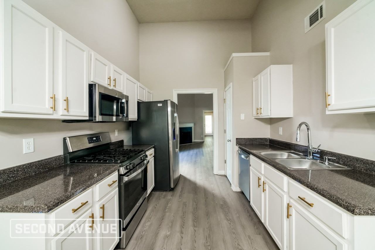 5012 Serenity Point Ln - Photo 6 of 20
