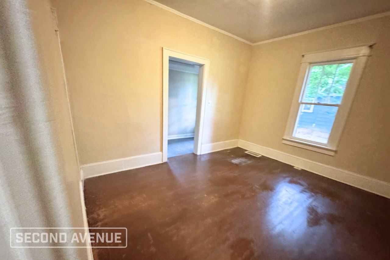 1416 Herrington Rd - Photo 7 of 14