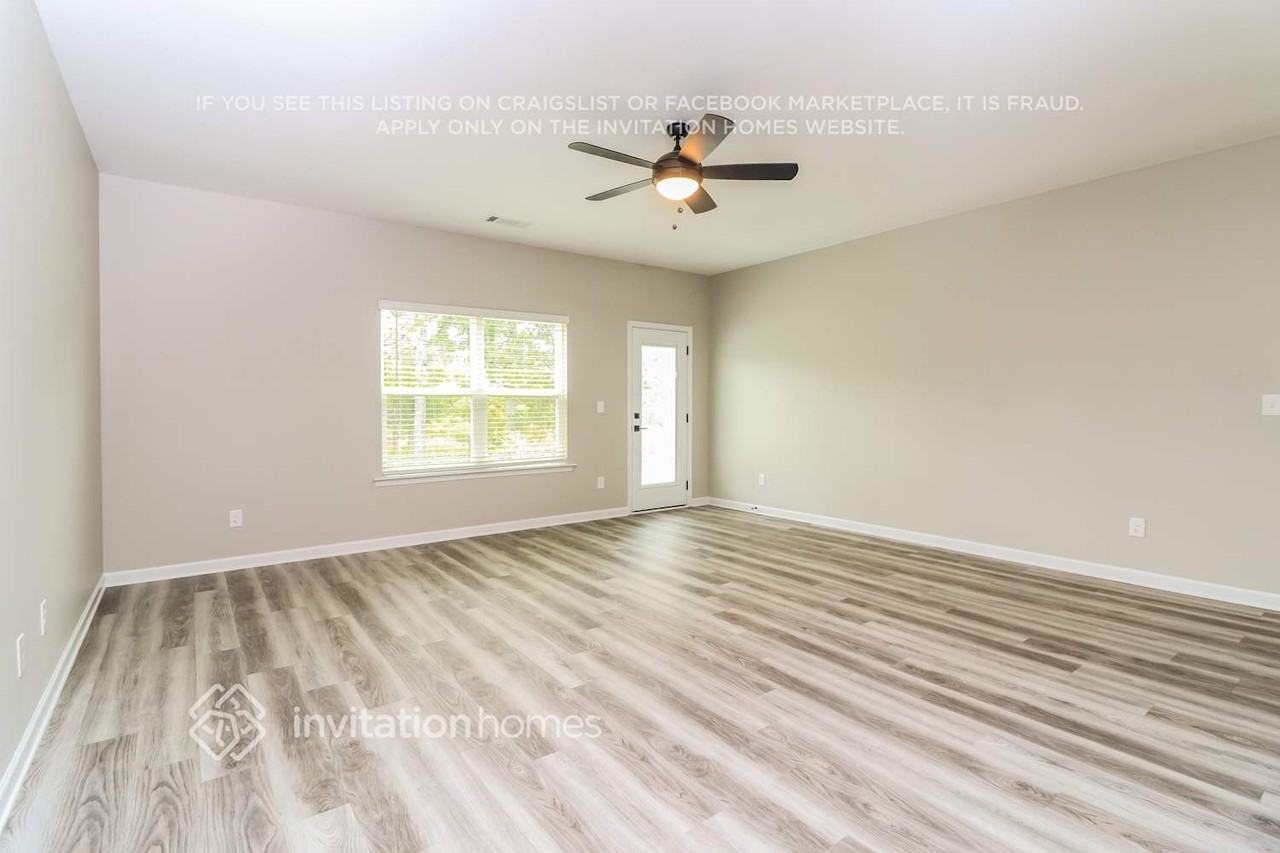 3100 Azteca Way - Photo 7 of 13