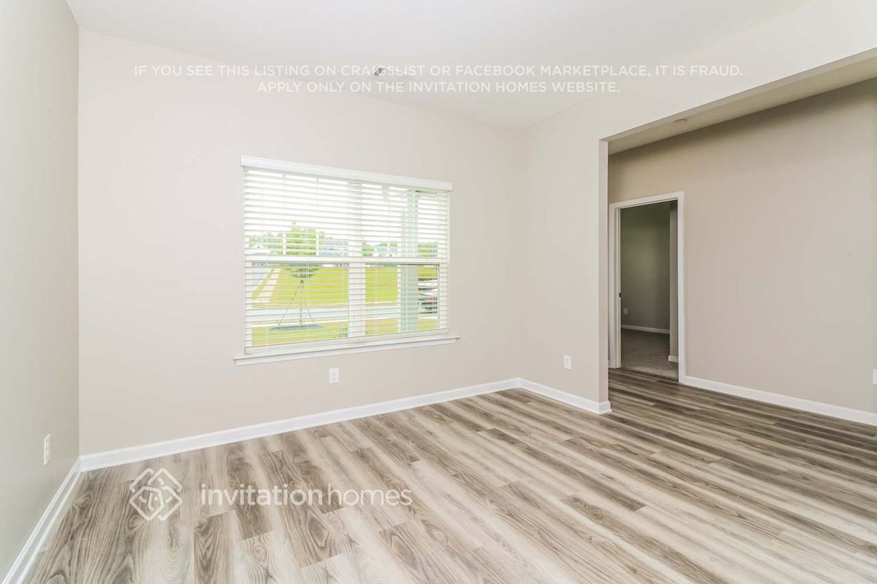 3100 Azteca Way - Photo 4 of 13