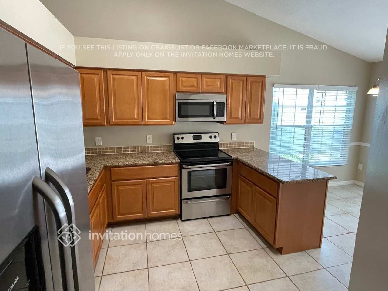 829 W Charing Cross Cir - Photo 6 of 14