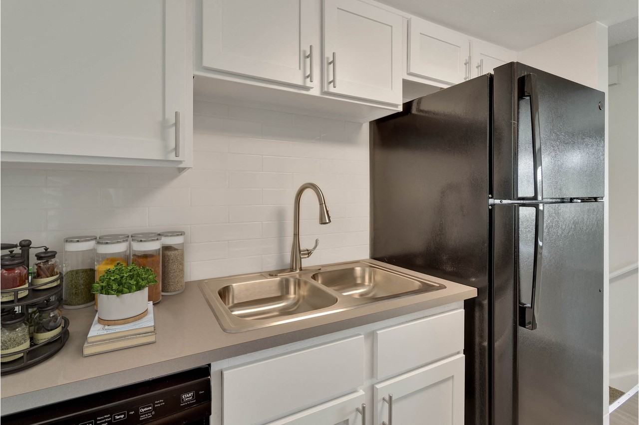 Trace West - Photo 3 of 17