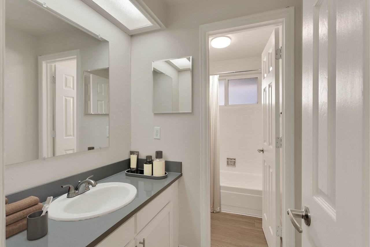 Trace West - Photo 6 of 17