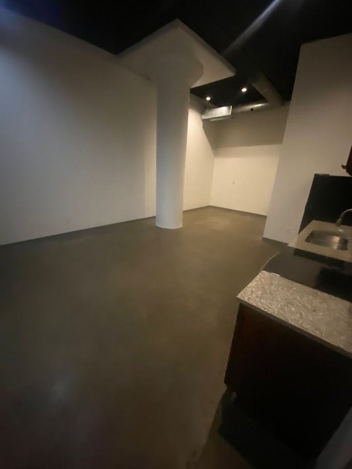 Mitchell Park Plaza Apartment - Photo 2 of 27