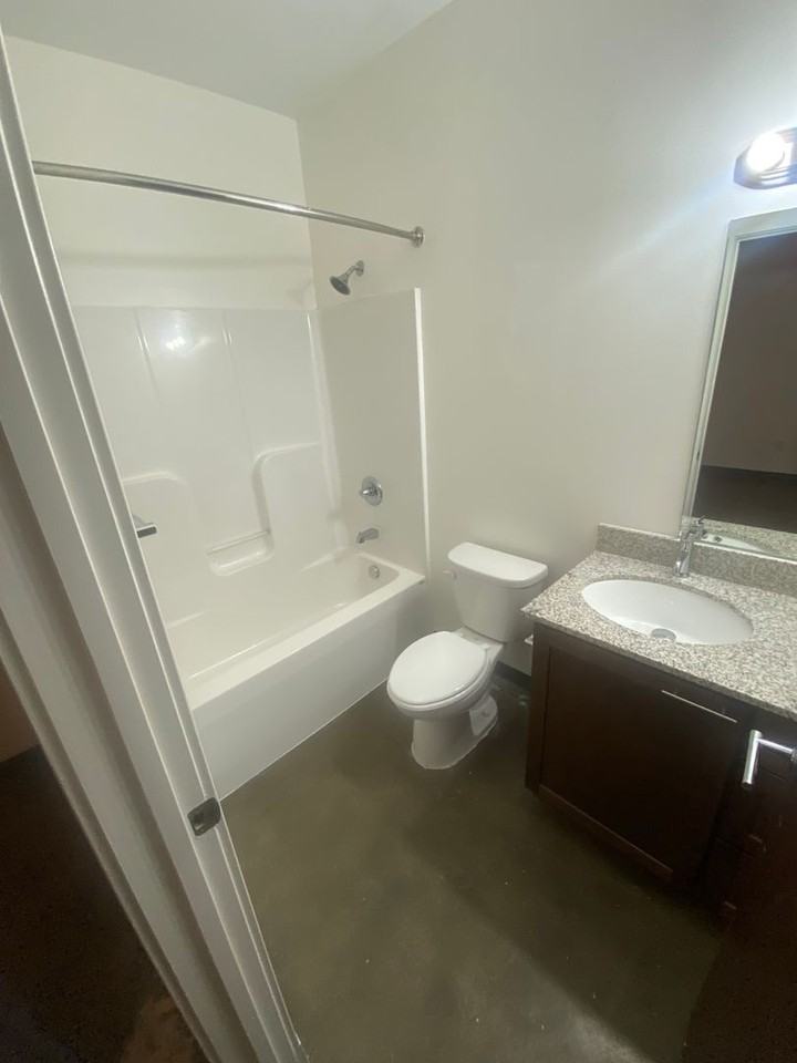 Mitchell Park Plaza Apartment - Photo 6 of 27