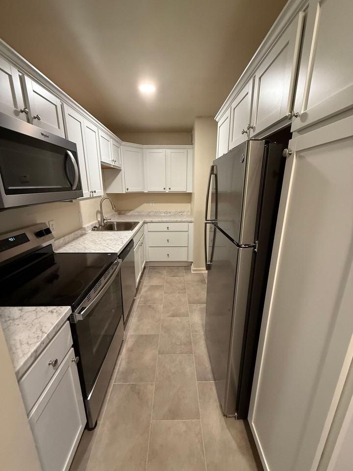 Ambassador Apartments - Photo 3 of 17