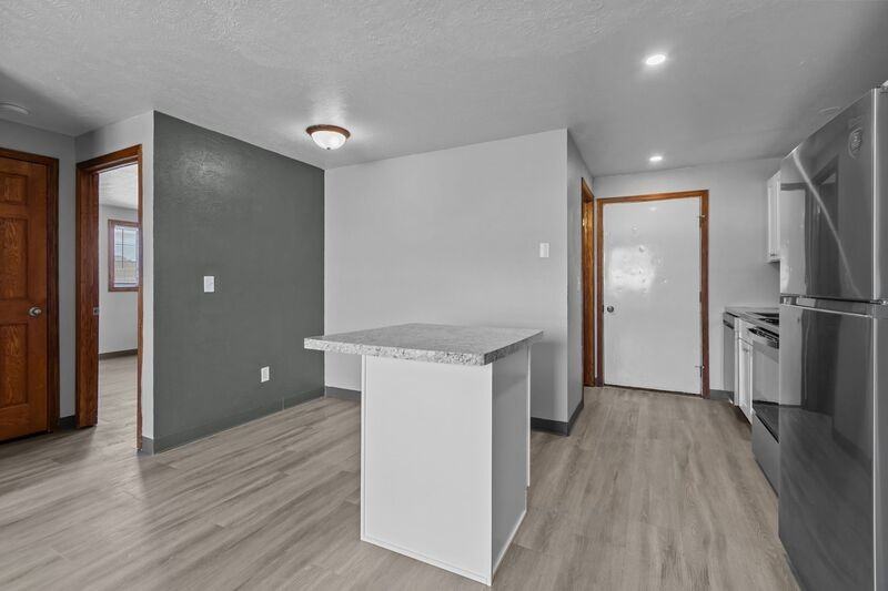 1550 Moraine Ter - Photo 3 of 19