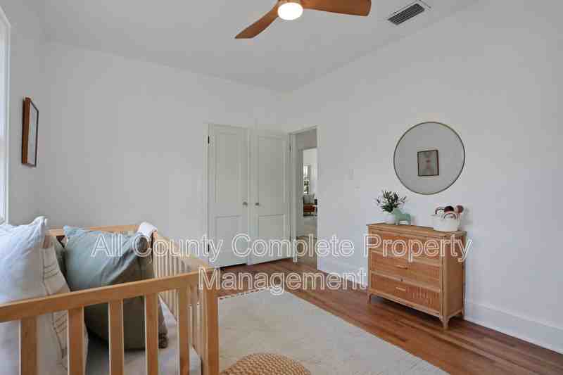 4725 French St - Photo 2 of 37