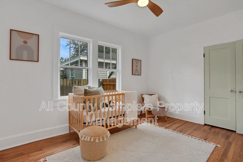4725 French St - Photo 3 of 37