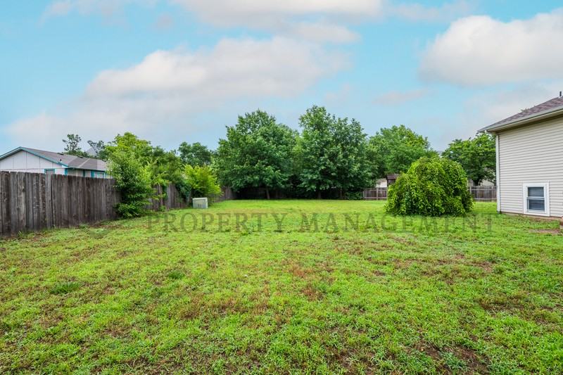 2013 N Parkridge Ct - Photo 5 of 27