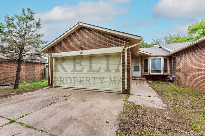 141 S Lark Ln - Photo 2 of 28