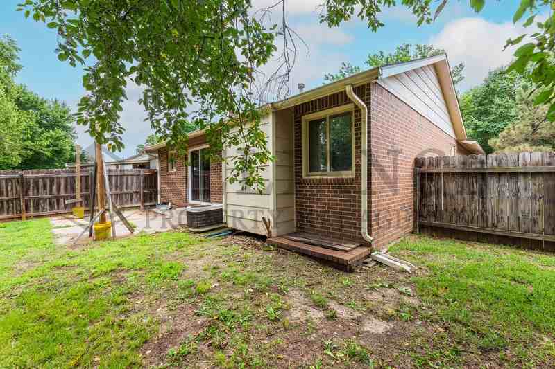 141 S Lark Ln - Photo 6 of 28