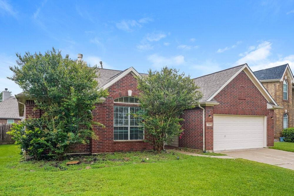 2130 Pelican Landing Ct - Photo 3 of 16