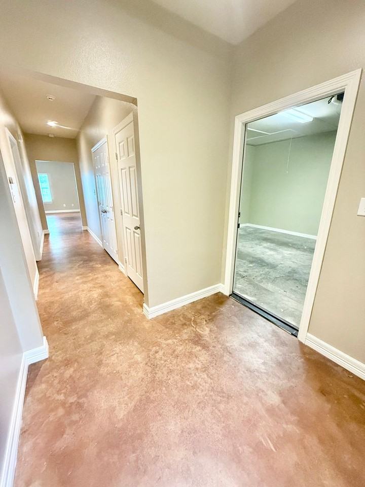 818 State Highway 110 S #1B - Photo 2 of 18