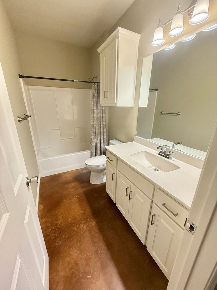 818 State Highway 110 S #1B - Photo 7 of 18