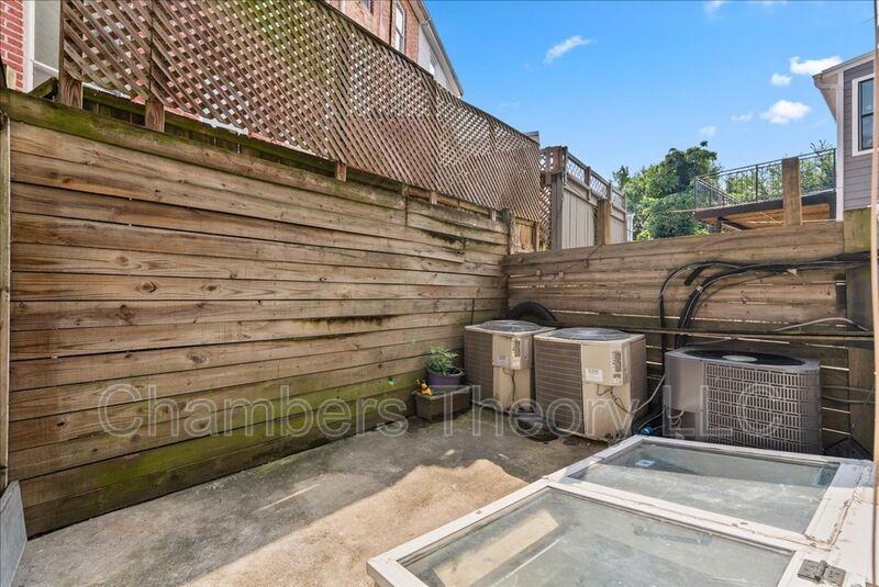 533 Florida Ave Nw #2 - Photo 3 of 18