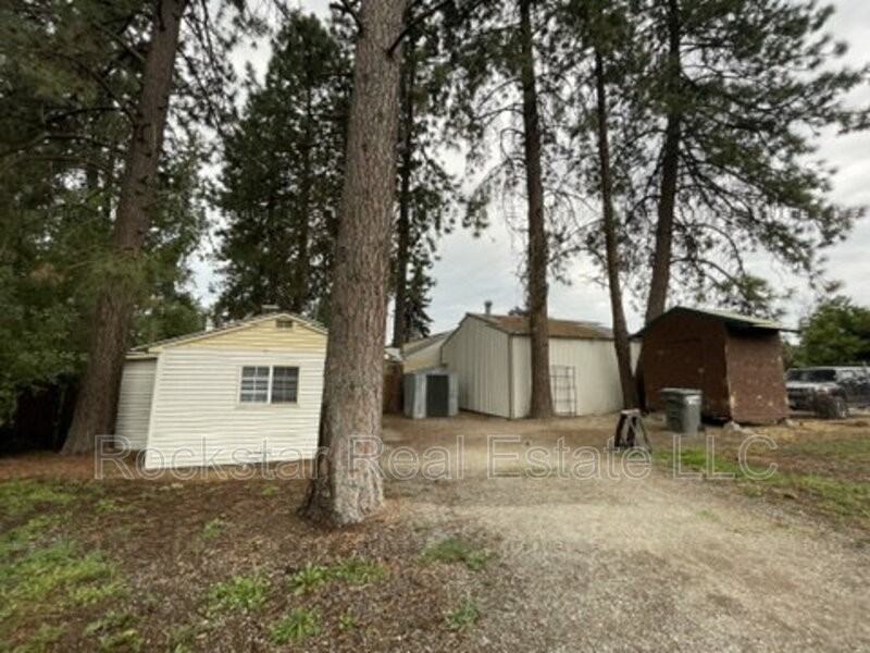 604 S Sunderland Rd - Photo 2 of 11