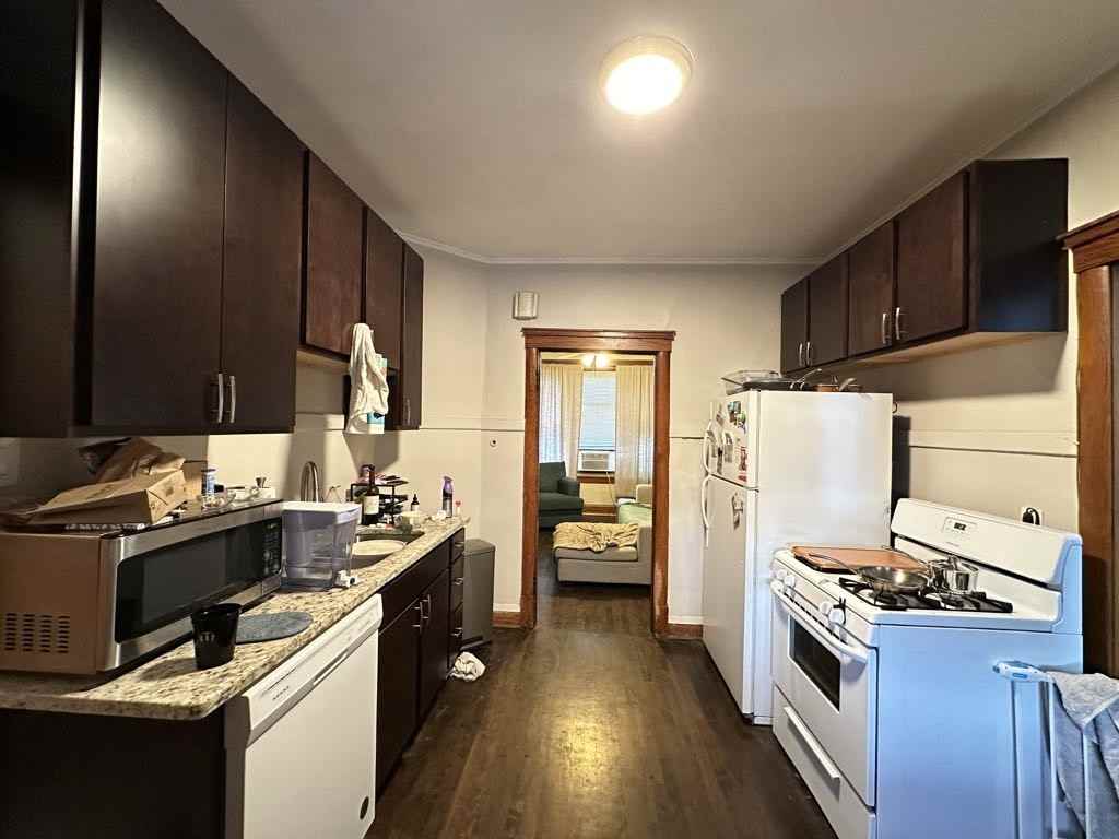 3608 W Grace St #2 - Photo 6 of 21