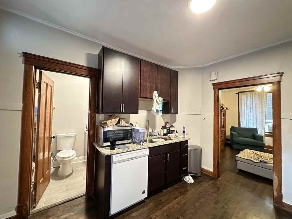 3608 W Grace St #2 - Photo 7 of 21