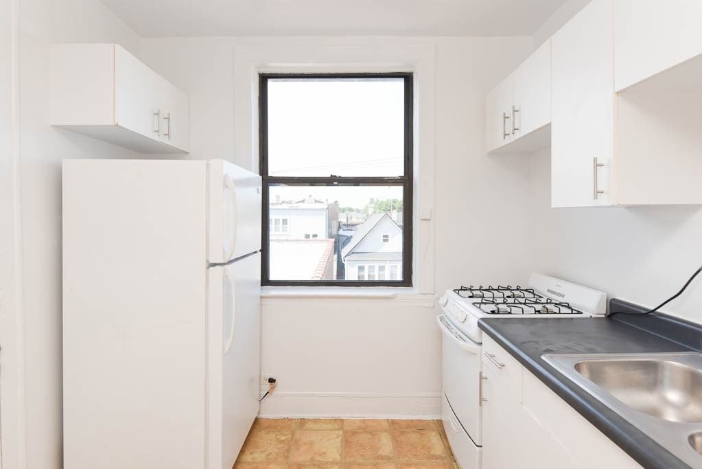 SPAULDING + FULLERTON #3B - Photo 2 of 21