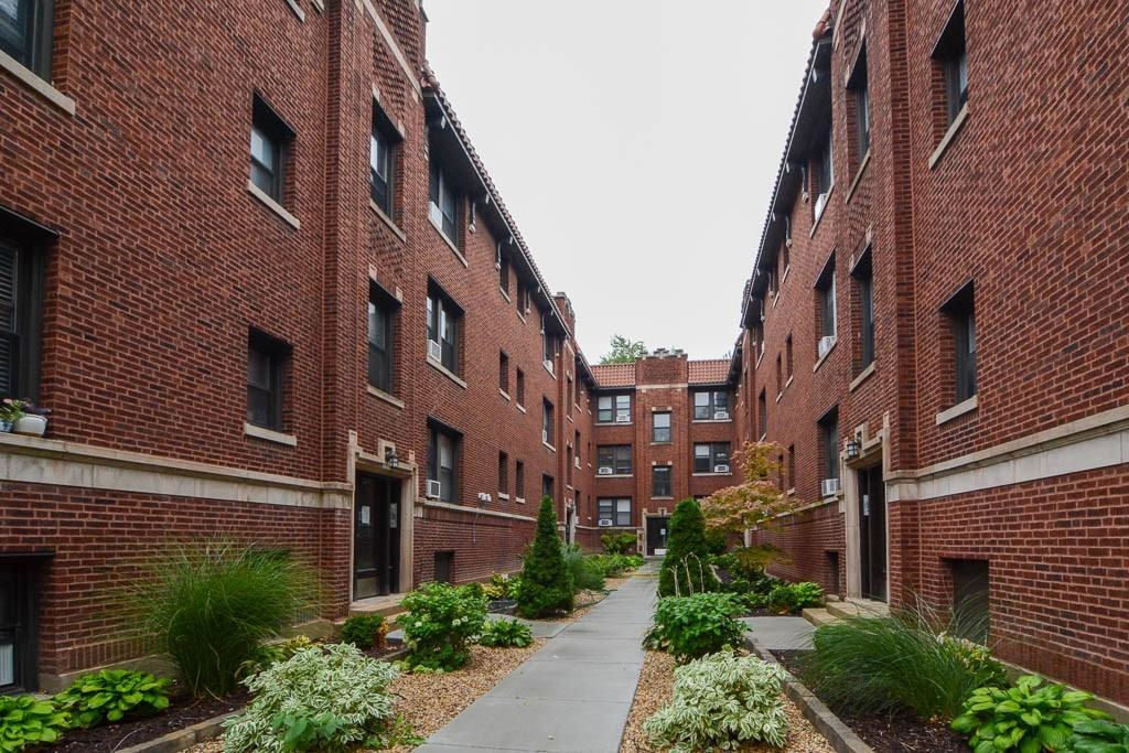 2641 N Spaulding Ave #3E