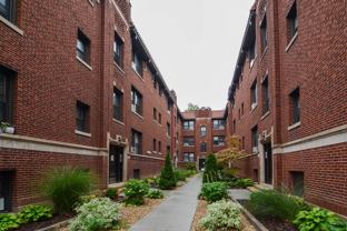 2641 N Spaulding Ave #3E - Photo 1 of 1
