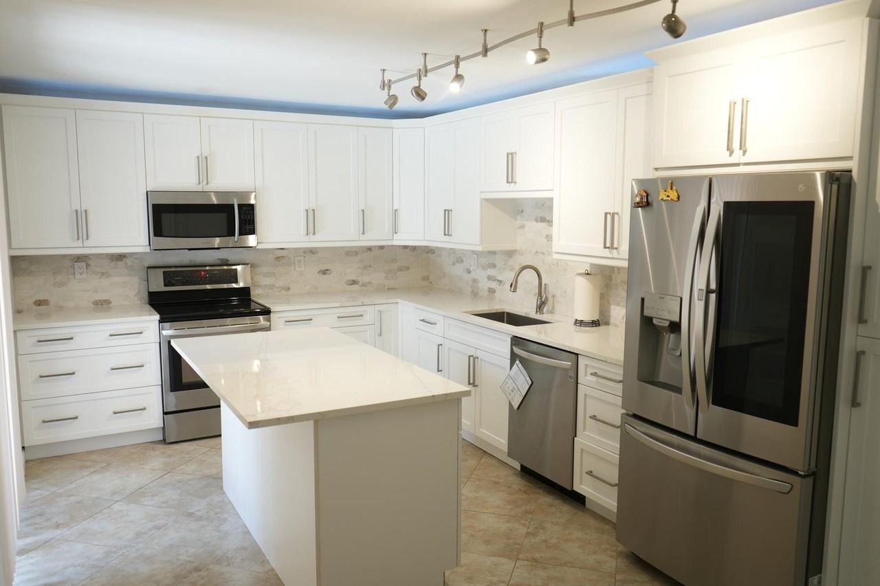 627 Buttonwood Lane - Photo 2 of 7