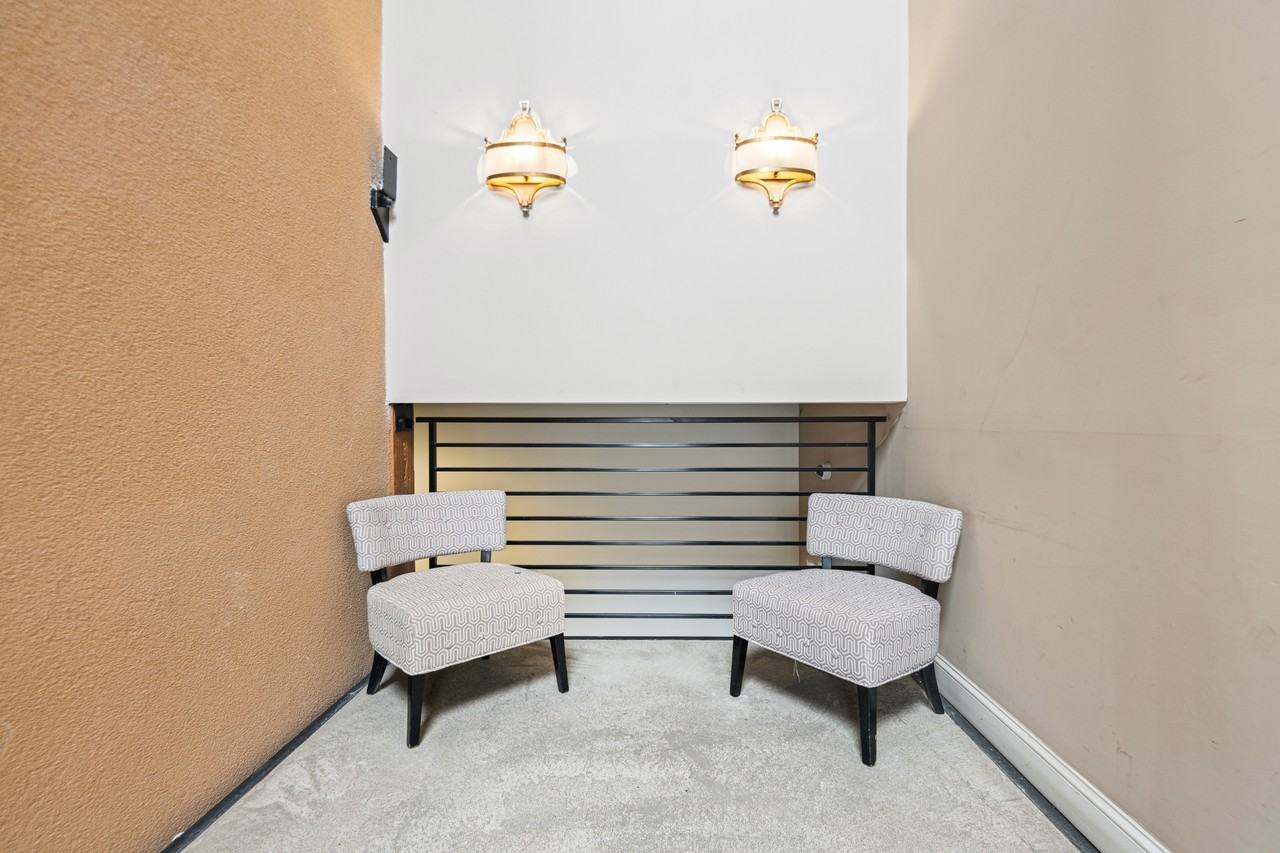 3421 Richmond Street - Photo 4 of 45