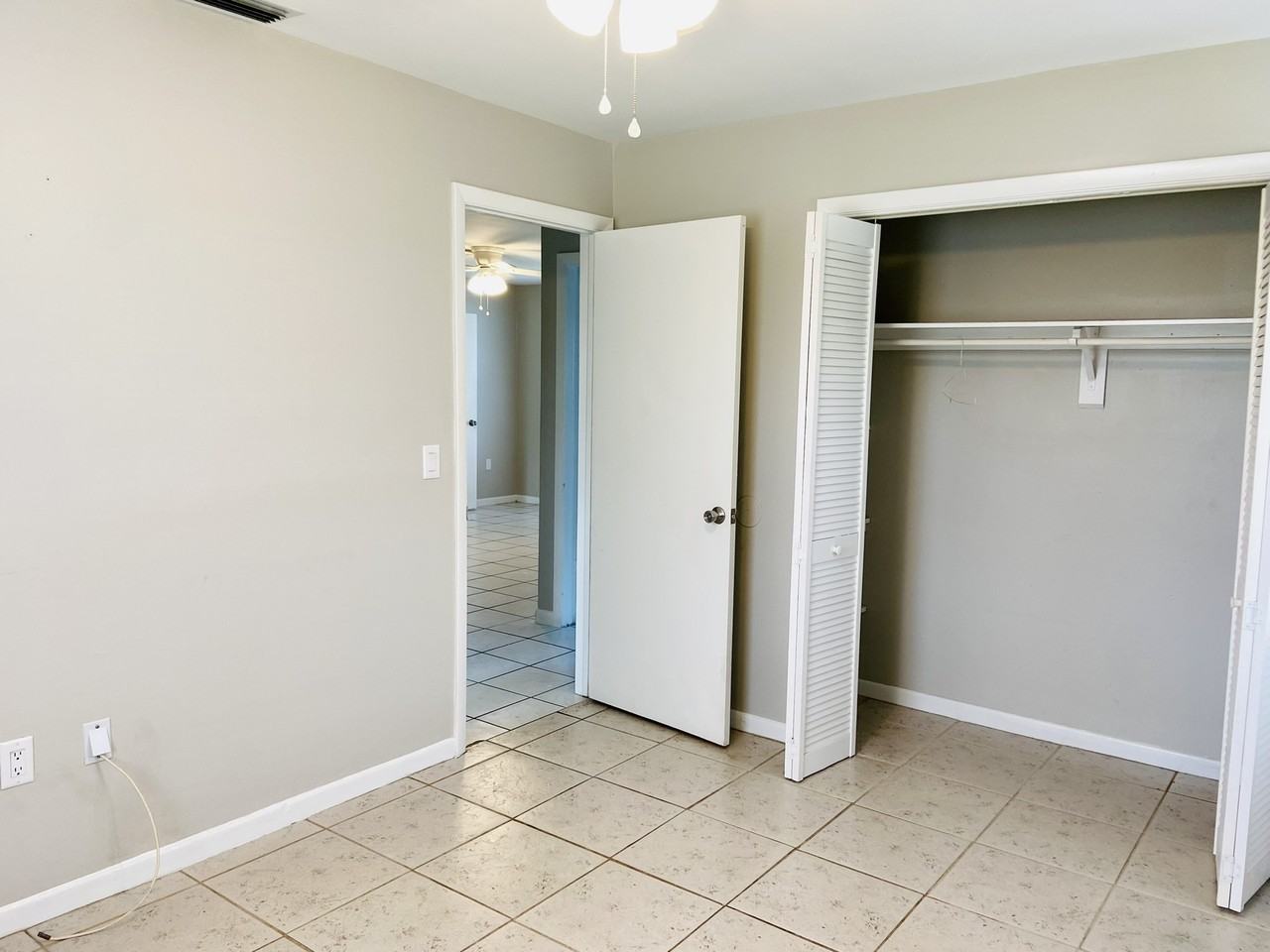 848-96 - Photo 3 of 24