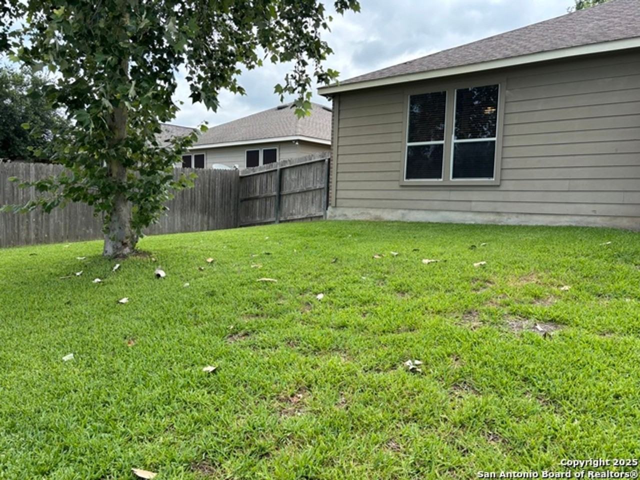 3711 Lazy Diamond - Photo 3 of 19