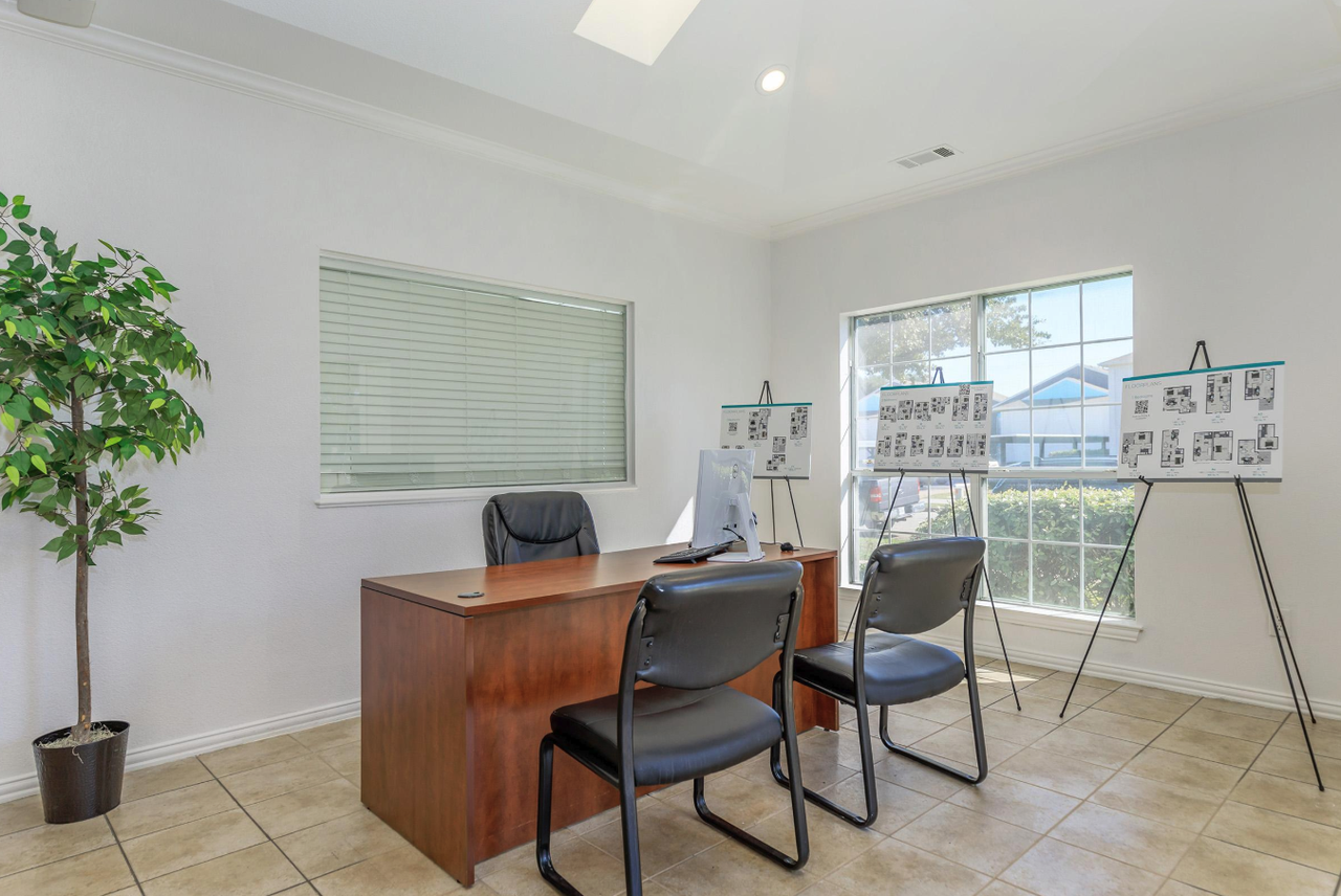 The Hayes Apartments - Photo 2 of 20