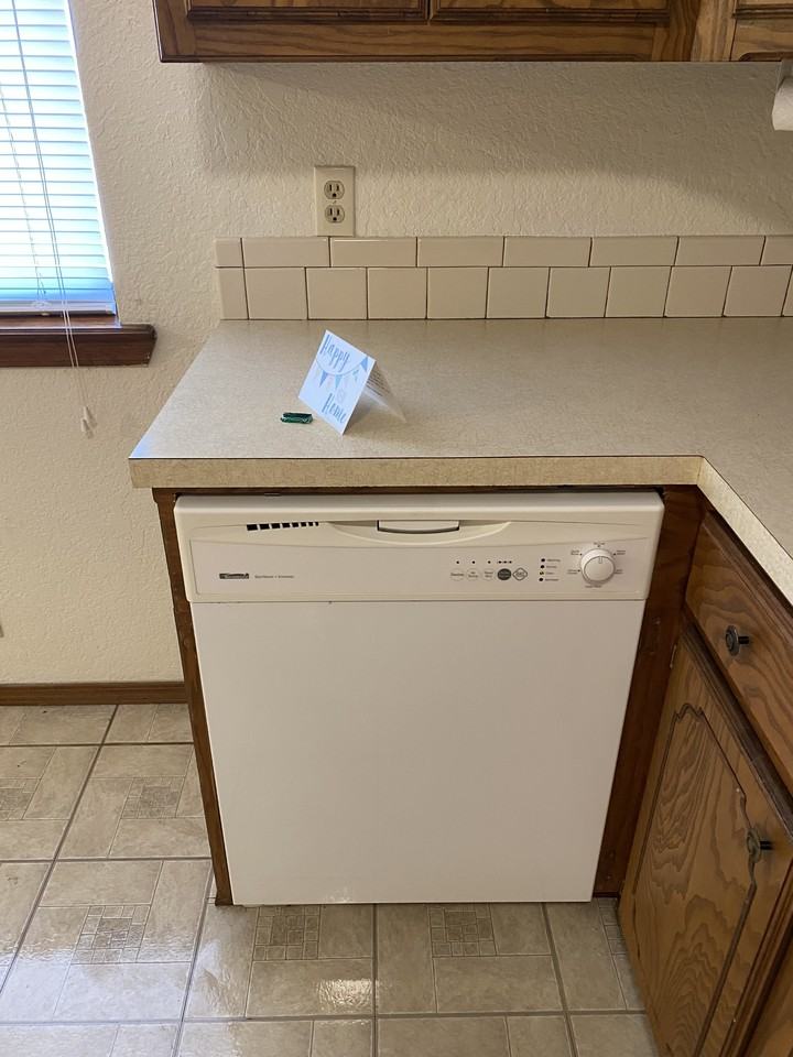 Fountainhead Oaks Apartments - Photo 2 of 10