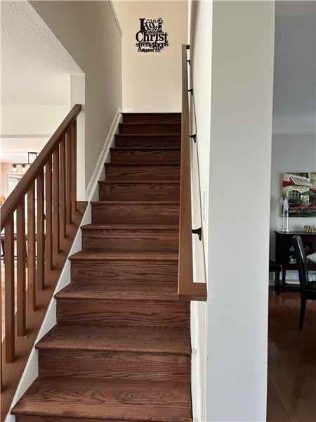 512 Miles Ct - Photo 3 of 33