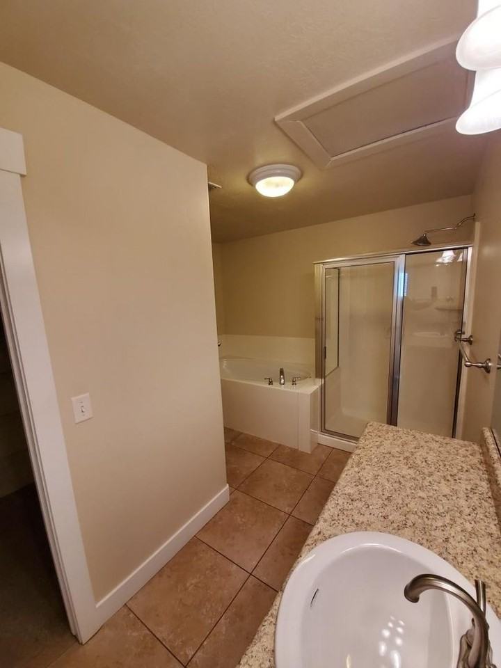 1049 E Quarry View Way - Photo 6 of 19