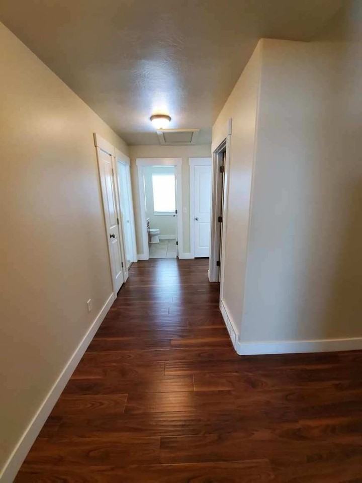 1049 E Quarry View Way - Photo 7 of 19