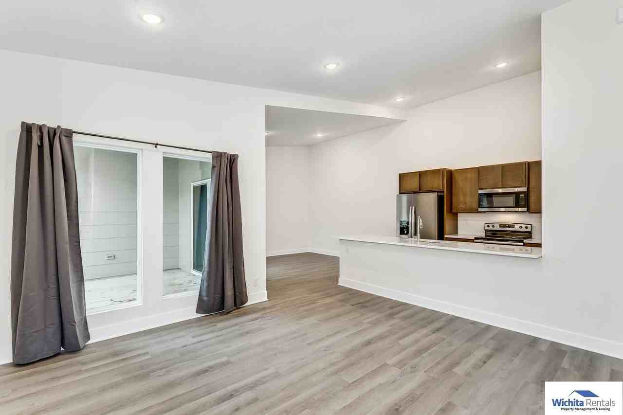 9903 E Annabelle Cir - Photo 2 of 13