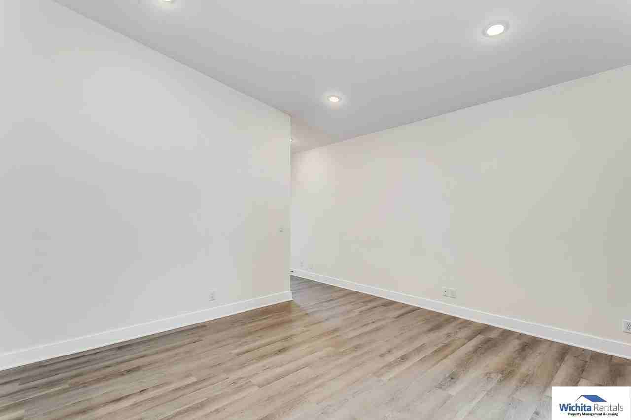 9903 E Annabelle Cir - Photo 3 of 13