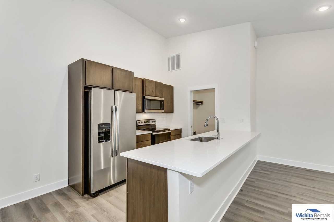 9903 E Annabelle Cir - Photo 4 of 13