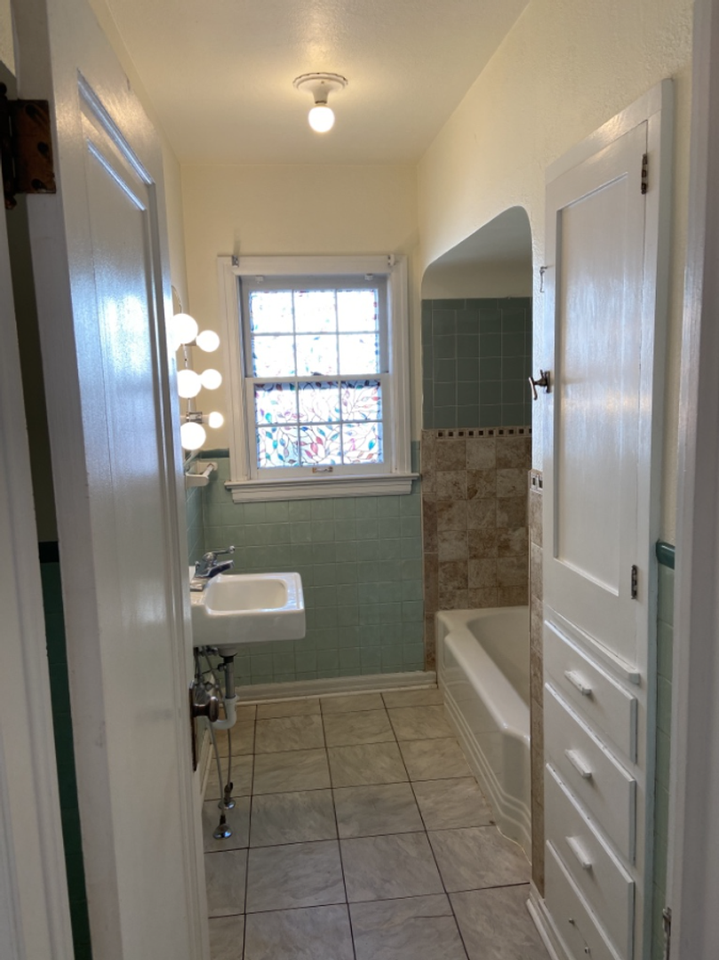 528 N Sheridan Ave - Photo 2 of 18