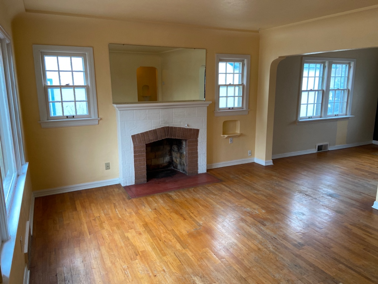 528 N Sheridan Ave - Photo 5 of 18