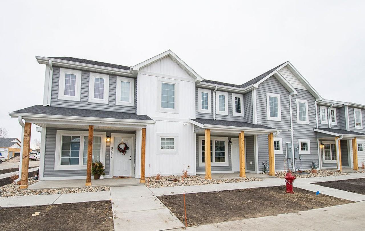 127 Sleeper Way - Photo 2 of 20