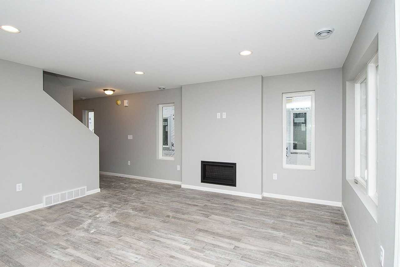 127 Sleeper Way - Photo 4 of 20